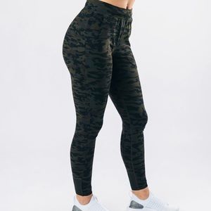 Alphalete Pro-Elite Joggers Muted Camo